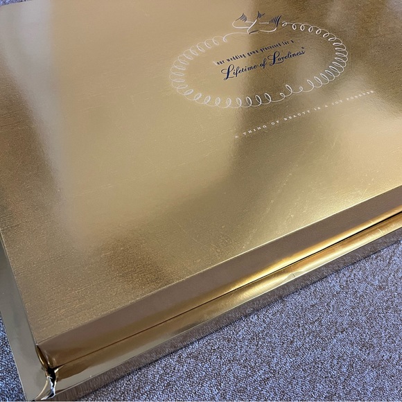 Vintage Gold Wedding Gown - Picture 7 of 10